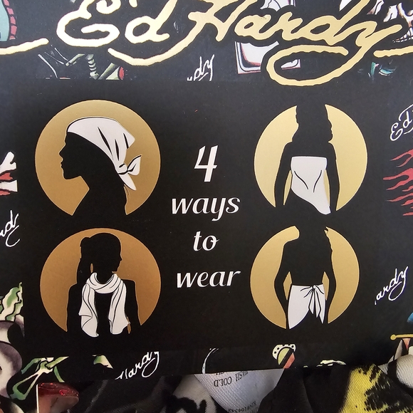 Ed Hardy Black Graphic Jeans And Scark Top - Picture 11 of 11